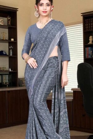Uniform silk crepe saree